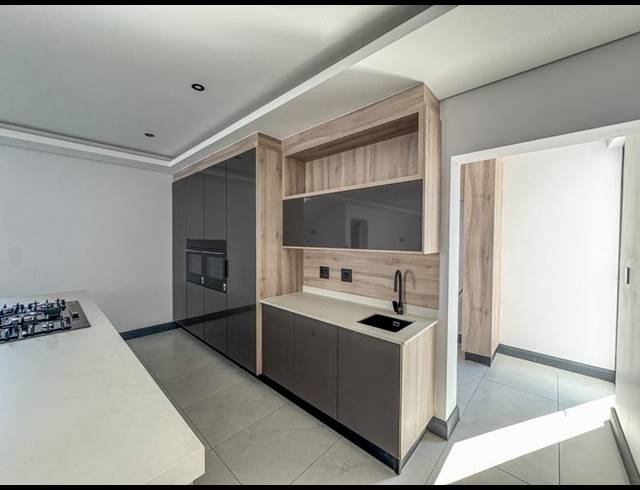 4 BEDROOM HOUSE FOR SALE IN FOUNTAINBROOK ESTATE